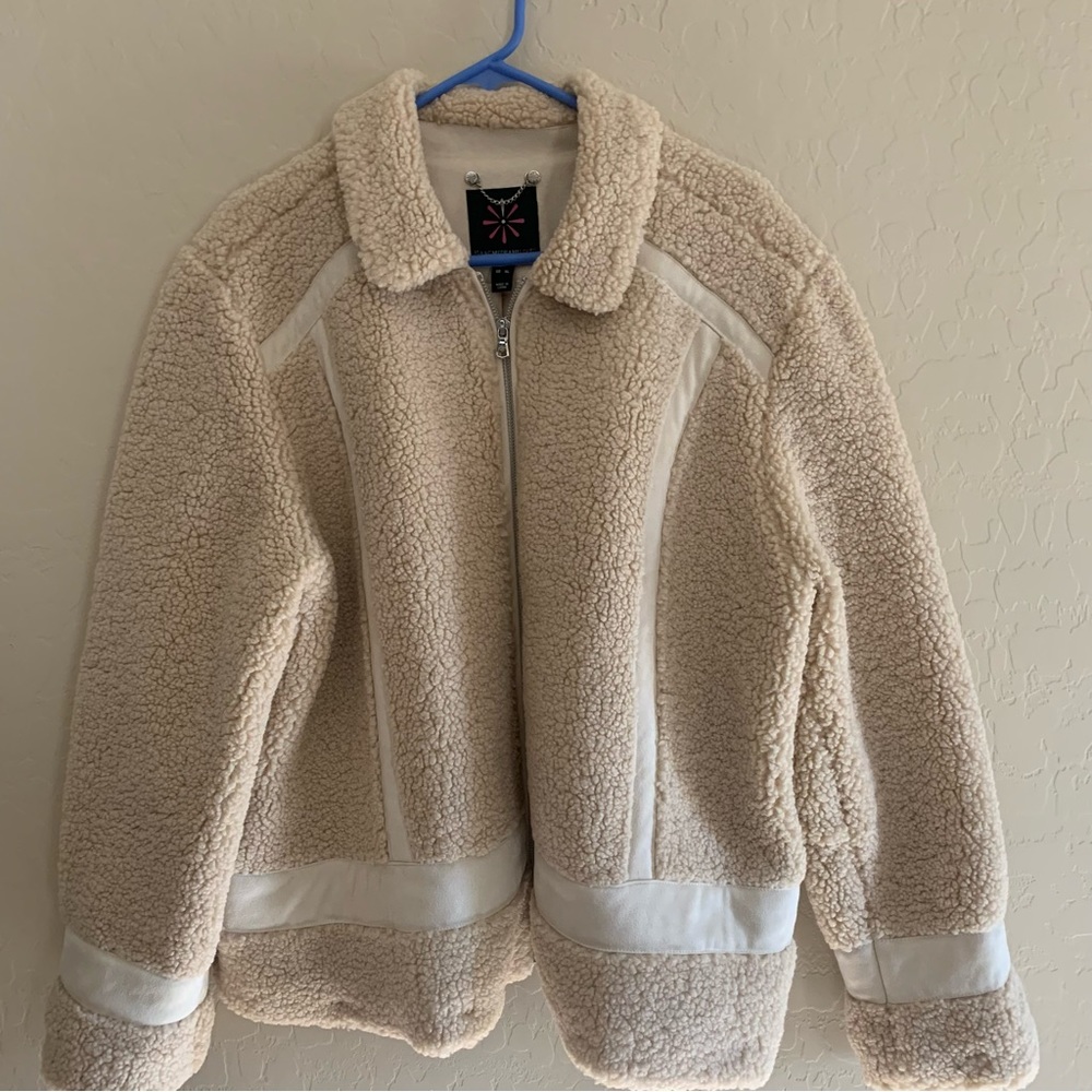 Isaac Mizrahi Sherpa and Suede Zippered Jacket Size XL Tan & White with Pockets